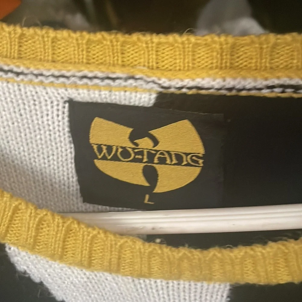 Large - Picture 2 of 2